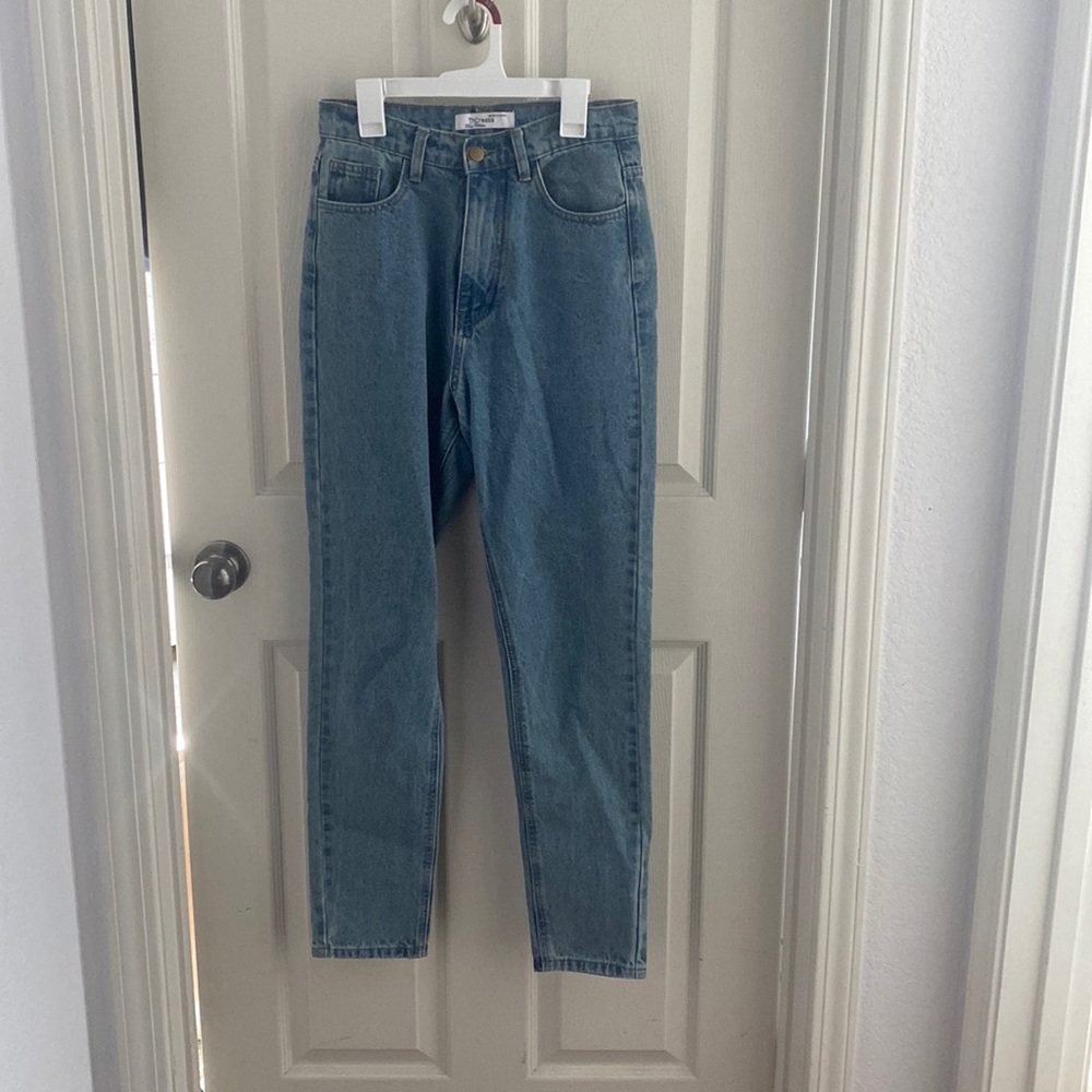ThCreasa denim collection light wash jeans